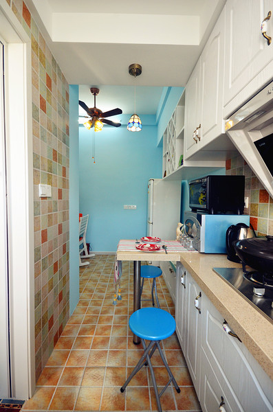厨房装修中橱柜的色彩搭配和橱柜选购技巧