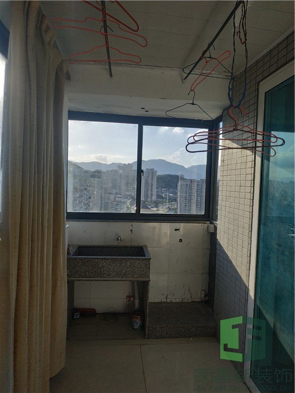 100㎡西园雅居东区拆前实拍5
